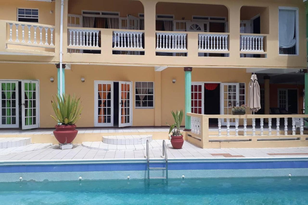 Bay Heights B&B Gros Islet Exteriör bild